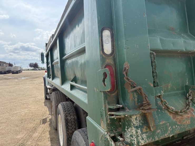 1995-ford-l9000-image-25