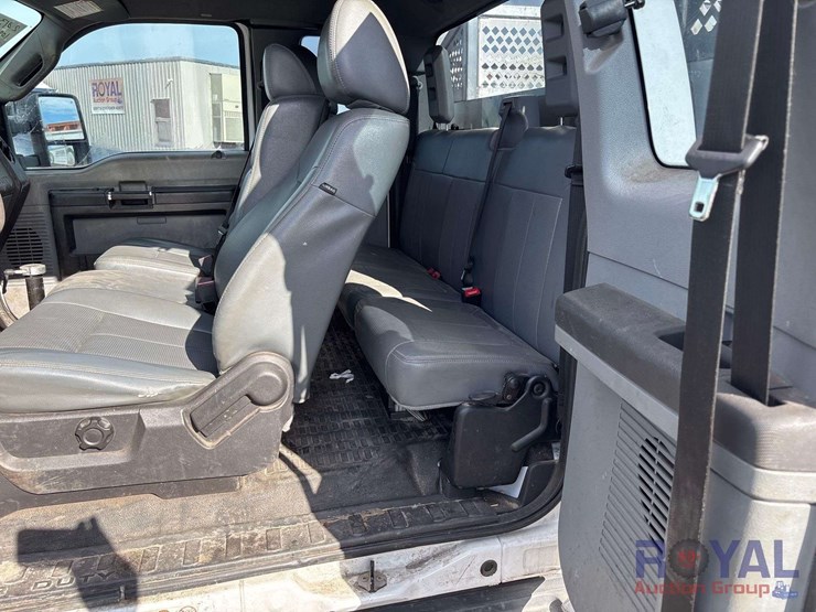 2013-ford-f550-image-13