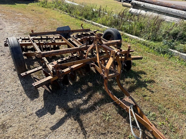 8’-tandem-disk,-no-cylinder,-needs-work,-loading-is-available.-this-item-is-located-in-south-dakota,-image-12