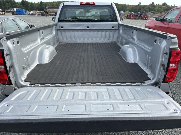 2017-chevrolet-silverado-1500-image-15