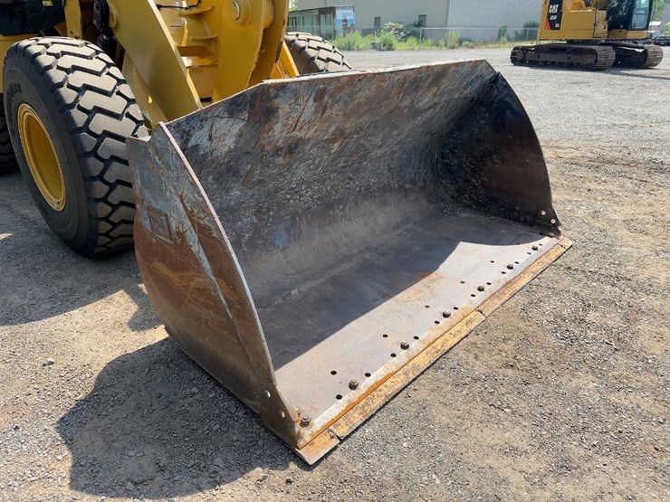 2016-caterpillar-938m-image-8