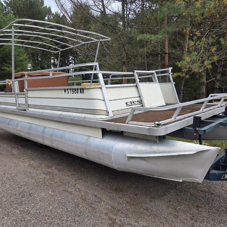 #2582 • CrestII 25 Pontoon Boat