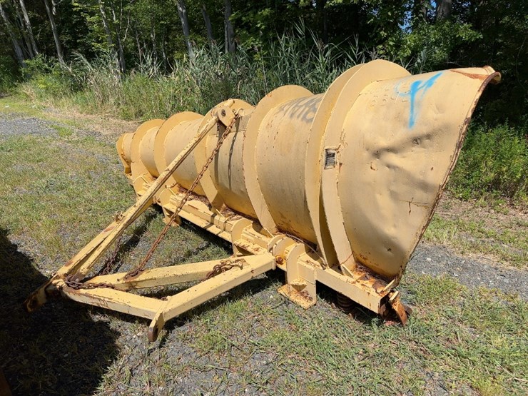 12'-snow-plow-with-boce-image-3