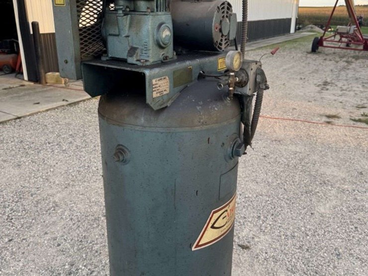 upright-air-compressor,-240v,-worked-when-removed-but-likely-needs-a-new-pressure-switch-image-3