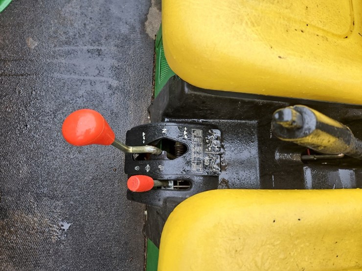 john-deere-gator-image-12
