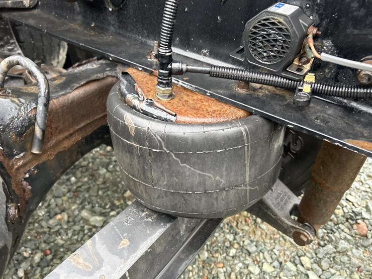 2018-kenworth-t680-image-17
