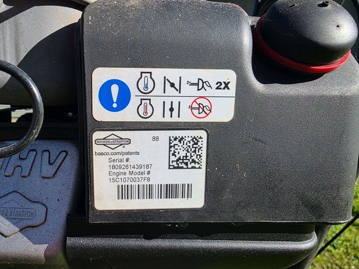 briggs-and-stratton-s1227-walk-behind-snow-blower,-electric-start,-self-propelled,-250cc-snow-series-image-12