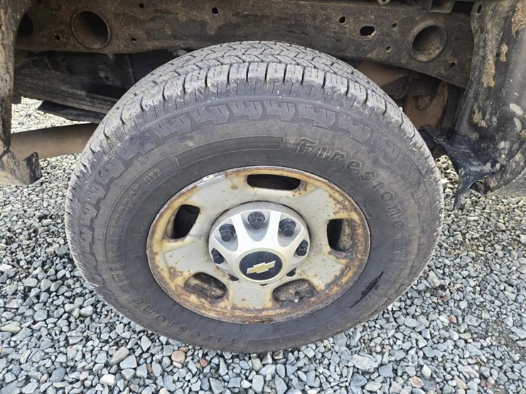 2015-chevrolet-2500-image-53
