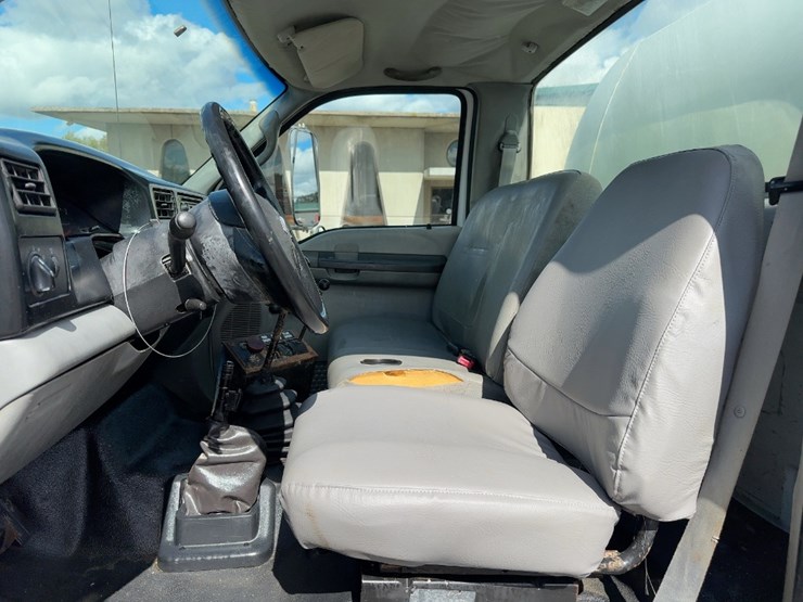2003-ford-f650xl-image-19