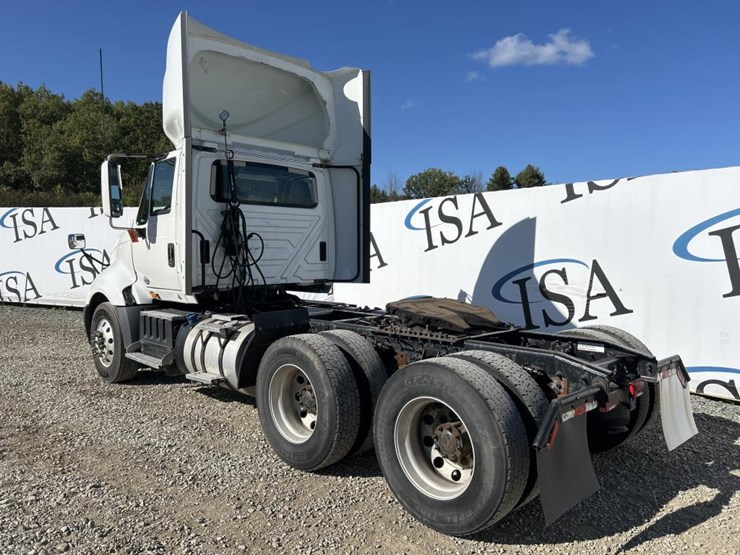2017-international-prostar-image-3