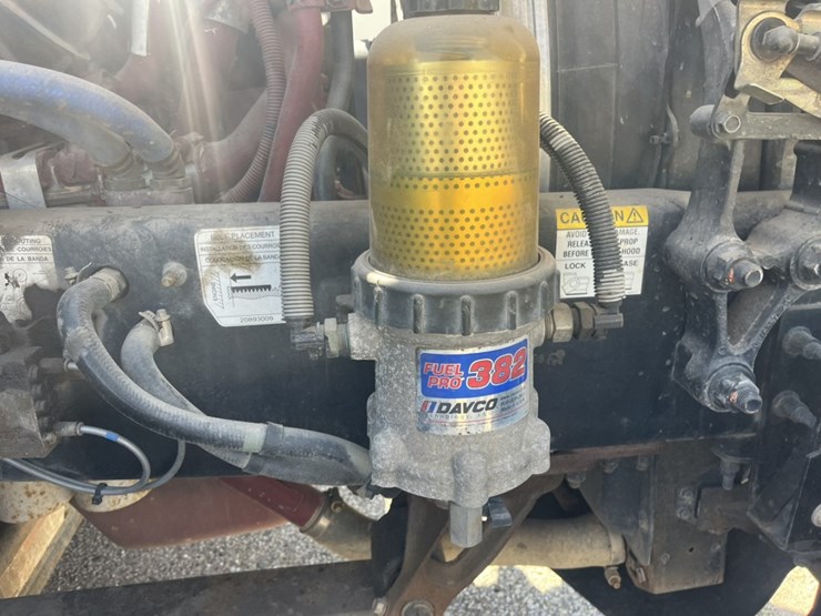 #1247-•-2015-mack-cxu612-day-cab-truck-tractor-image-47