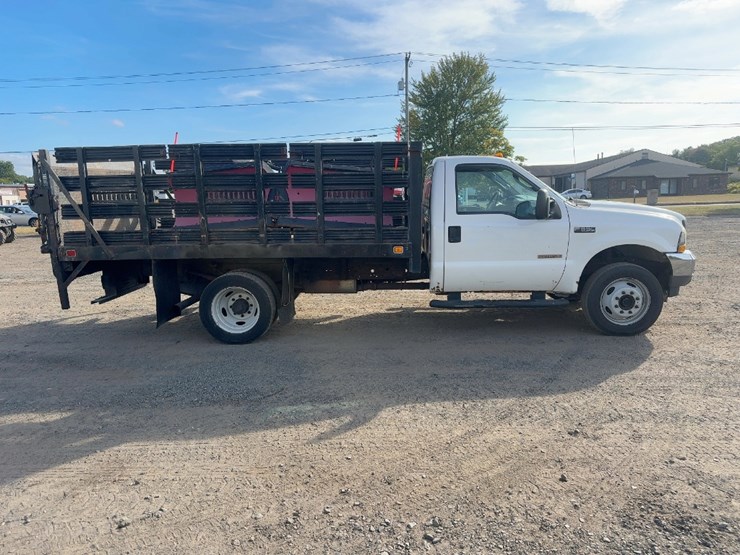 2004-ford-f550-xl-image-6