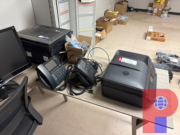 5’-x-5’-l-shaped-desk-w/-computer-screens,-printers,-phones-image-2