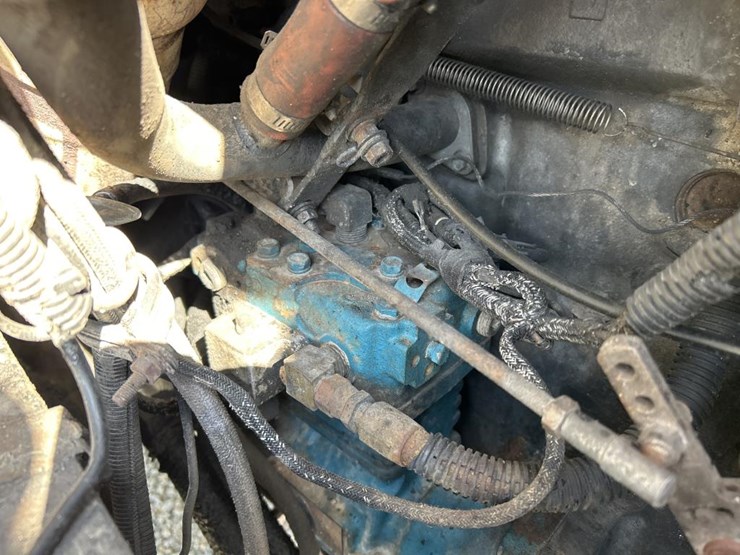 1995-mack-dm690s-image-55