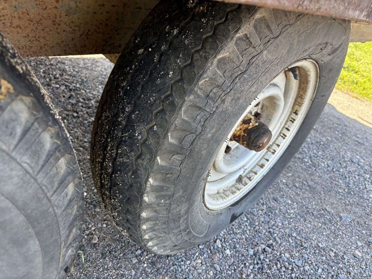 5th-wheel-trailer,-16’,-80”-wide,-42”-sides,-steel-floor-and-sides,-hoist,-tandem-axle,-7.00-15-tire-image-9
