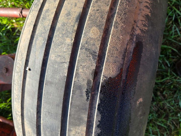 10’-x-24’-bale-trailer,-12-ton-running-gear,-front-end-was-gone-through-and-trails-at-40-mph-per-sel-image-7