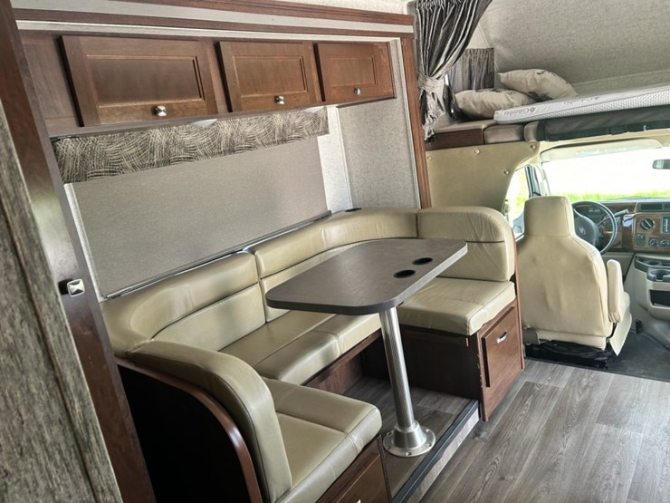 2017-ford-e450-image-87