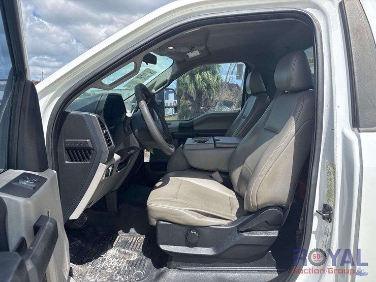 2017-ford-f550-image-7