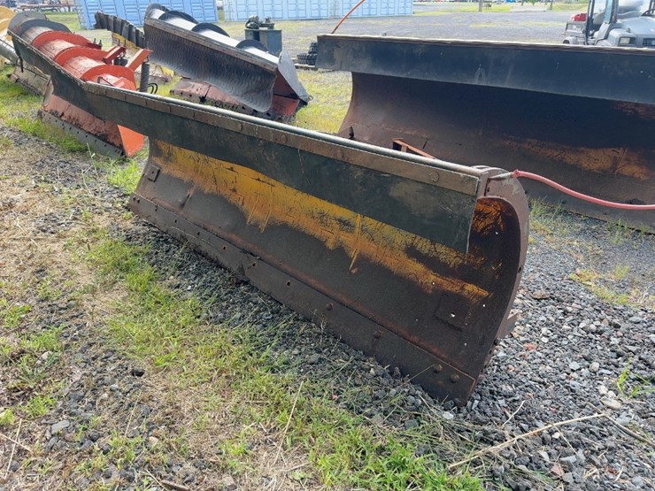 10'-power-angle-snow-plow-image-1
