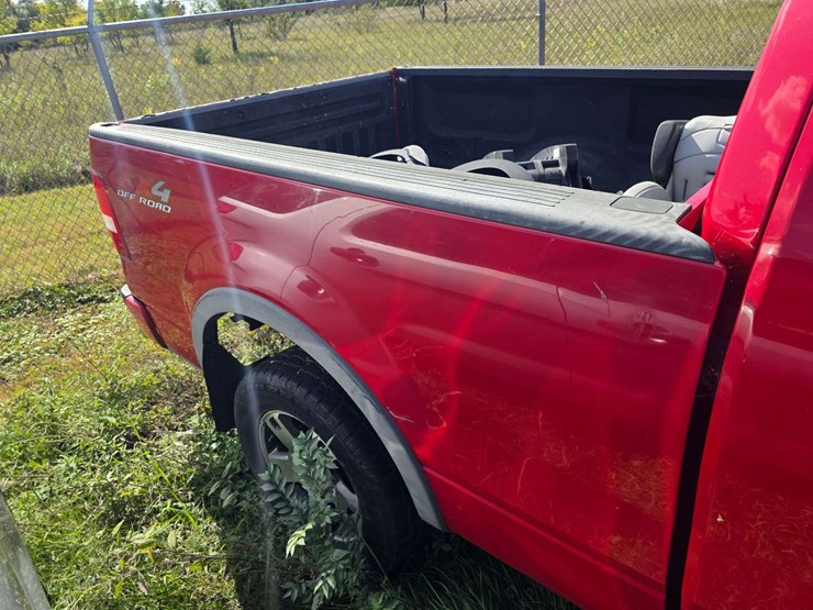 2004-ford-f150-image-8