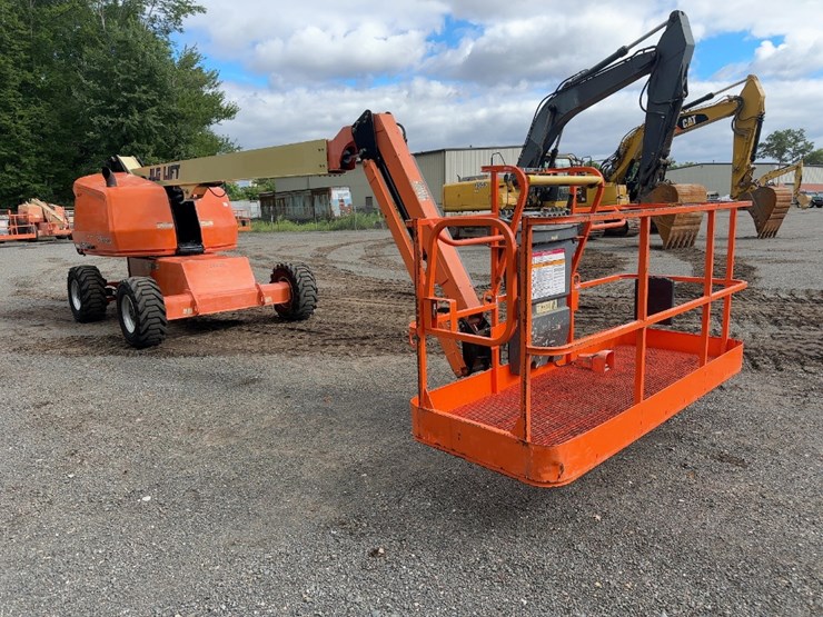 2016-jlg-460sj-image-7