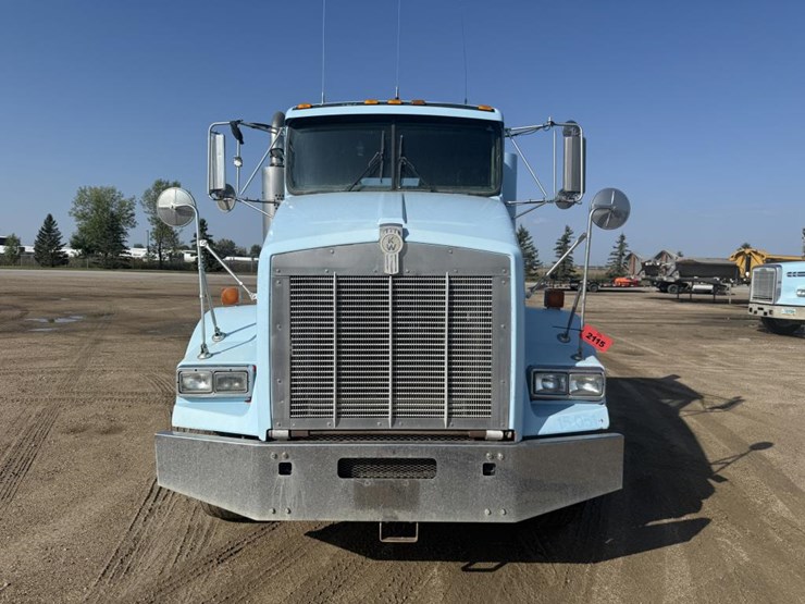 2015-kenworth-t800-image-8
