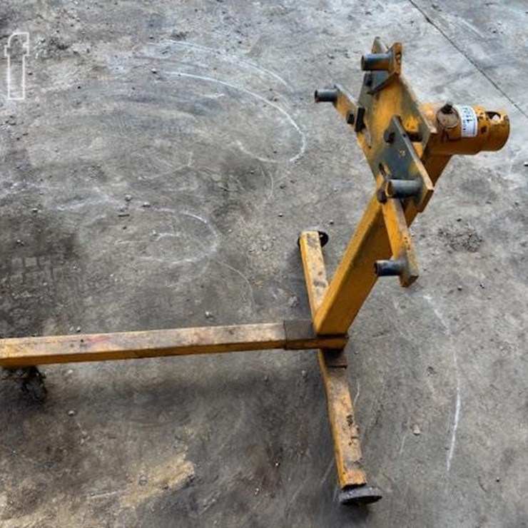 3-WHEEL ENGINE STAND