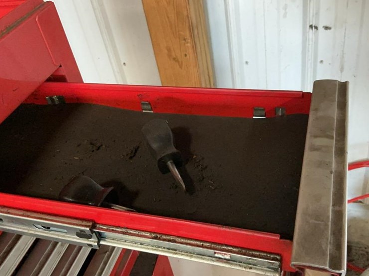 #105-•-us-general-tool-chest-and-assorted-tools-image-59
