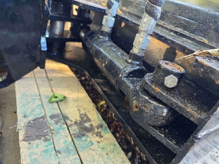 hydraulic-tilting-mini-excavator-ditching-bucket,-approx-36”,-new-image-6