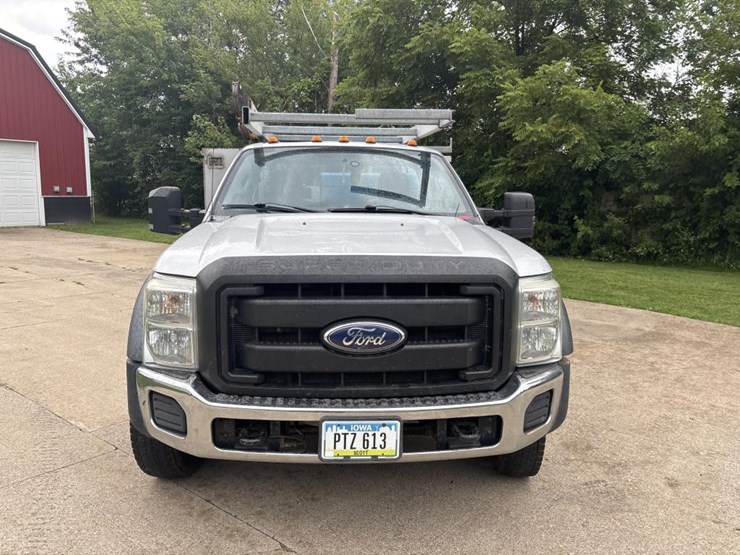 2012-ford-f550-image-6