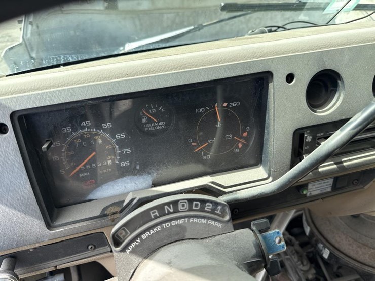 1996-gmc-3500-image-24