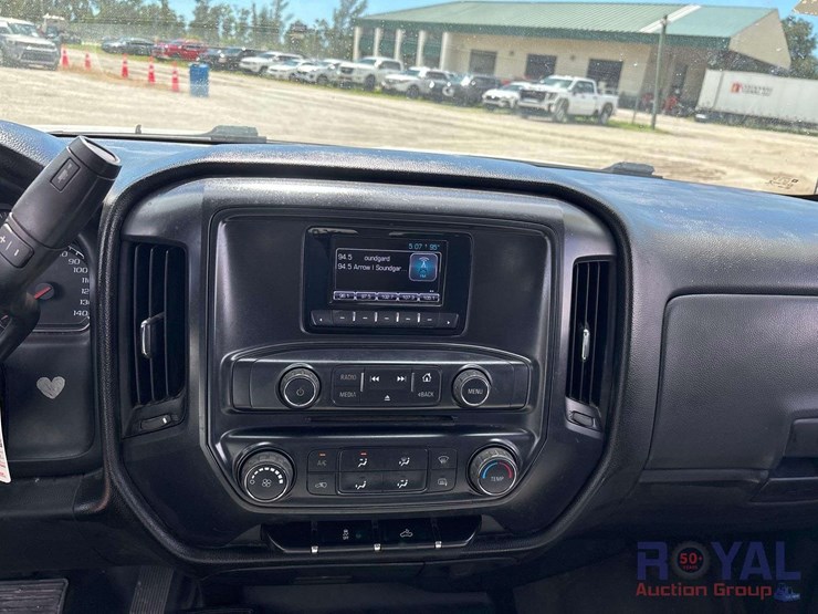 2015-chevrolet-silverado-1500-image-8