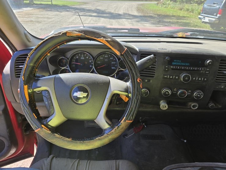 2009-chevrolet-silverado-2500-image-38