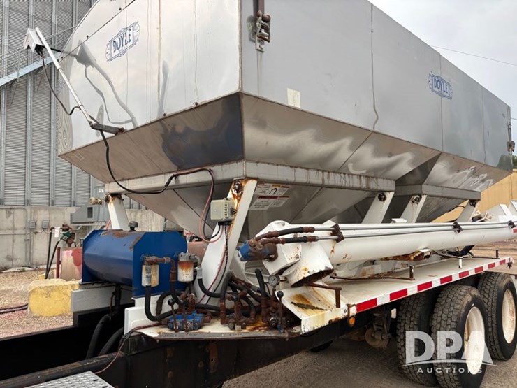 1995-ihc-9400-dry-tender-truck-(pz13881)-image-36