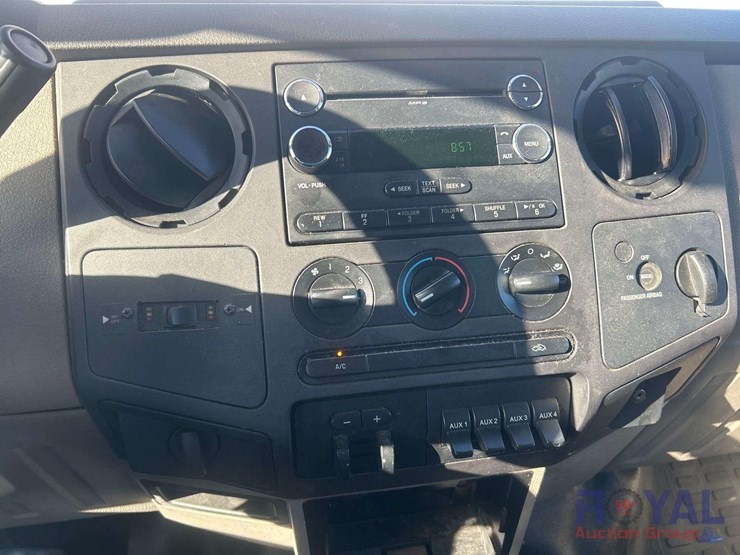 2009-ford-f250-image-12