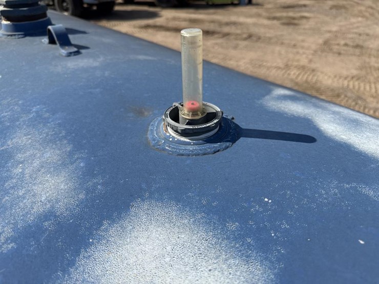 #1412-•-1200-gallon-fuel-tank-image-5