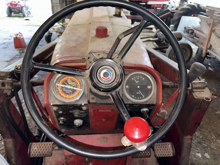 1965-farmall-656-tractor,-open-station,-gas,-nf,-fenders,-15.5-38-rears,-(3)-pair-of-rear-wheel-weig-image-27