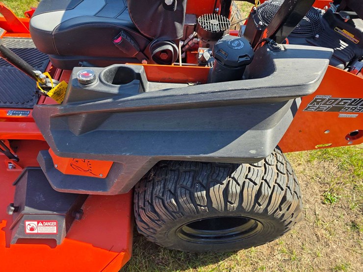 2021-badboy-rogue-72”-zero-turn-lawn-mower,-37hp-vanguard-engine,-190-hours,-dual-fuel-tanks,-fresh-image-17
