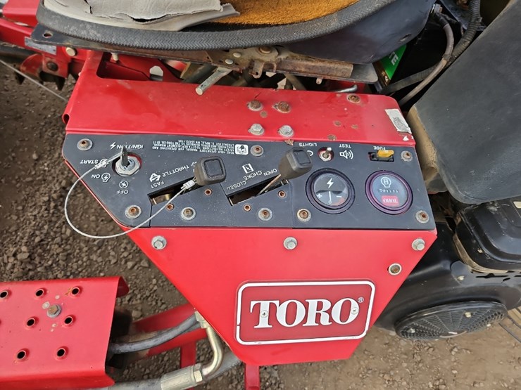 toro-greensmaster-3100-image-17