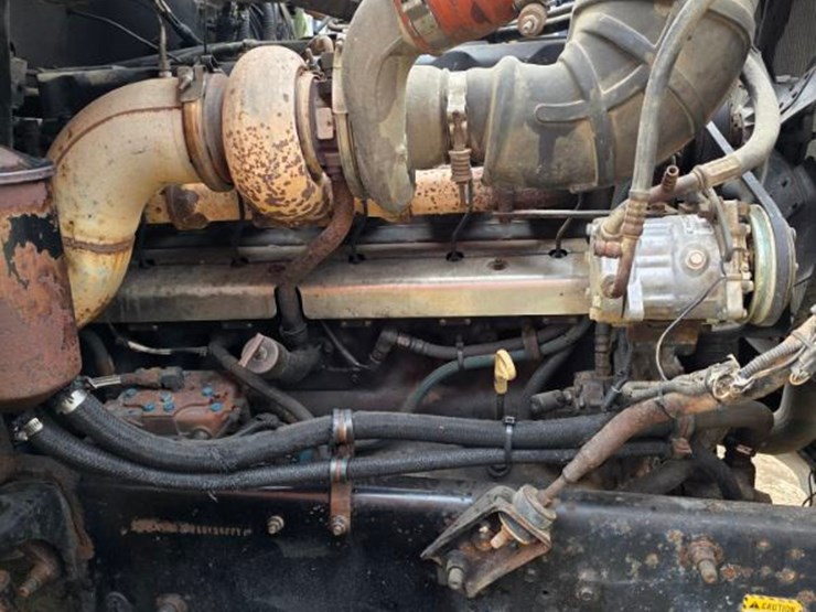 2001-mack-ch613-image-13