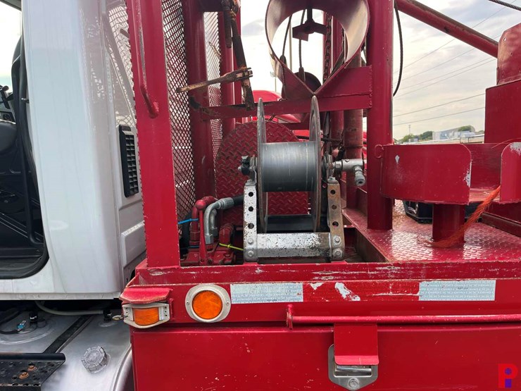 2019-international-durastar-4300-image-7