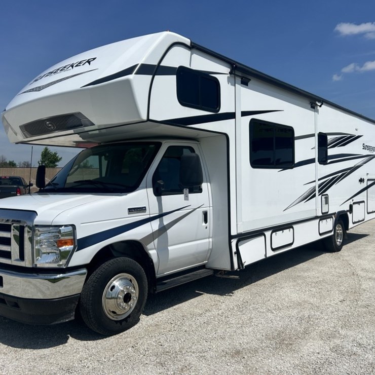 2023 FORD E450