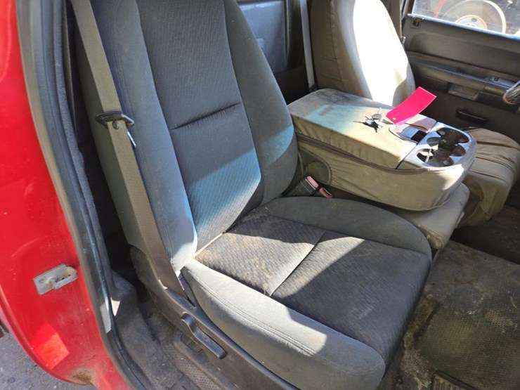 2009-chevrolet-silverado-2500-image-34