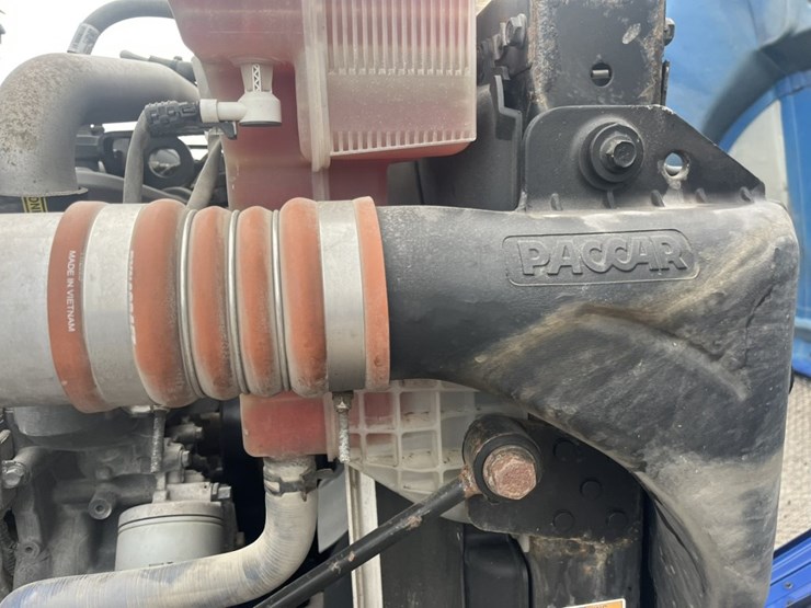 2020-kenworth-t680-image-34