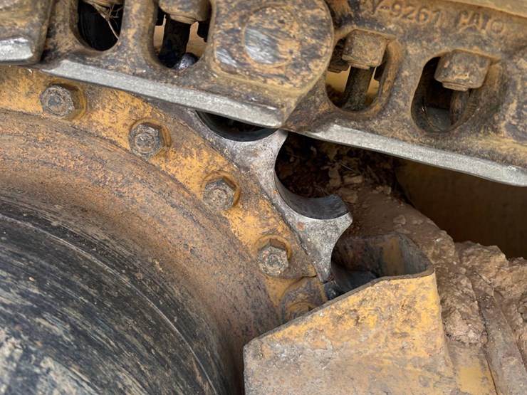 2016-caterpillar-d5k2-xl-image-15