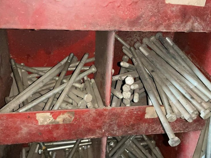 #120-•-coarse-thread-bolts-rack-and-contents-image-68