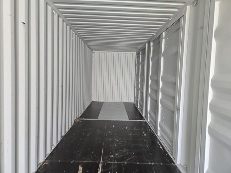#5152-•-40'-(5)-door-shipping-container-image-10