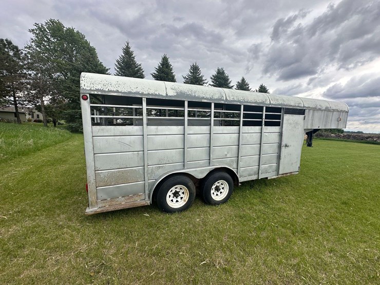 1984-flying-l-16’-long-gooseneck-livestock-trailer,-7’-wide,-1-cross-gate,-does-have-rubber-mats,-7:-image-10