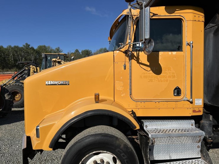 2000-kenworth-t800-image-16