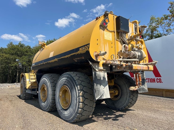 2005-caterpillar-740-image-2